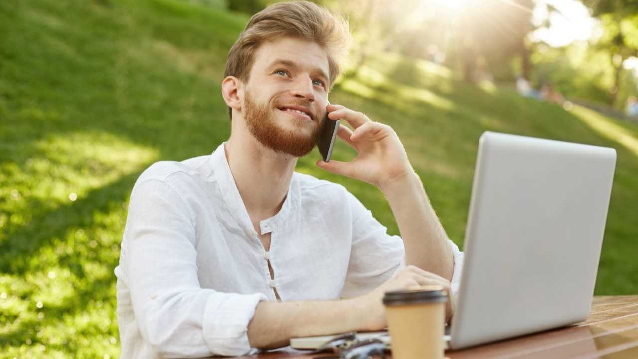 mature-ginger-handsome-man-with-laptop-computer-park